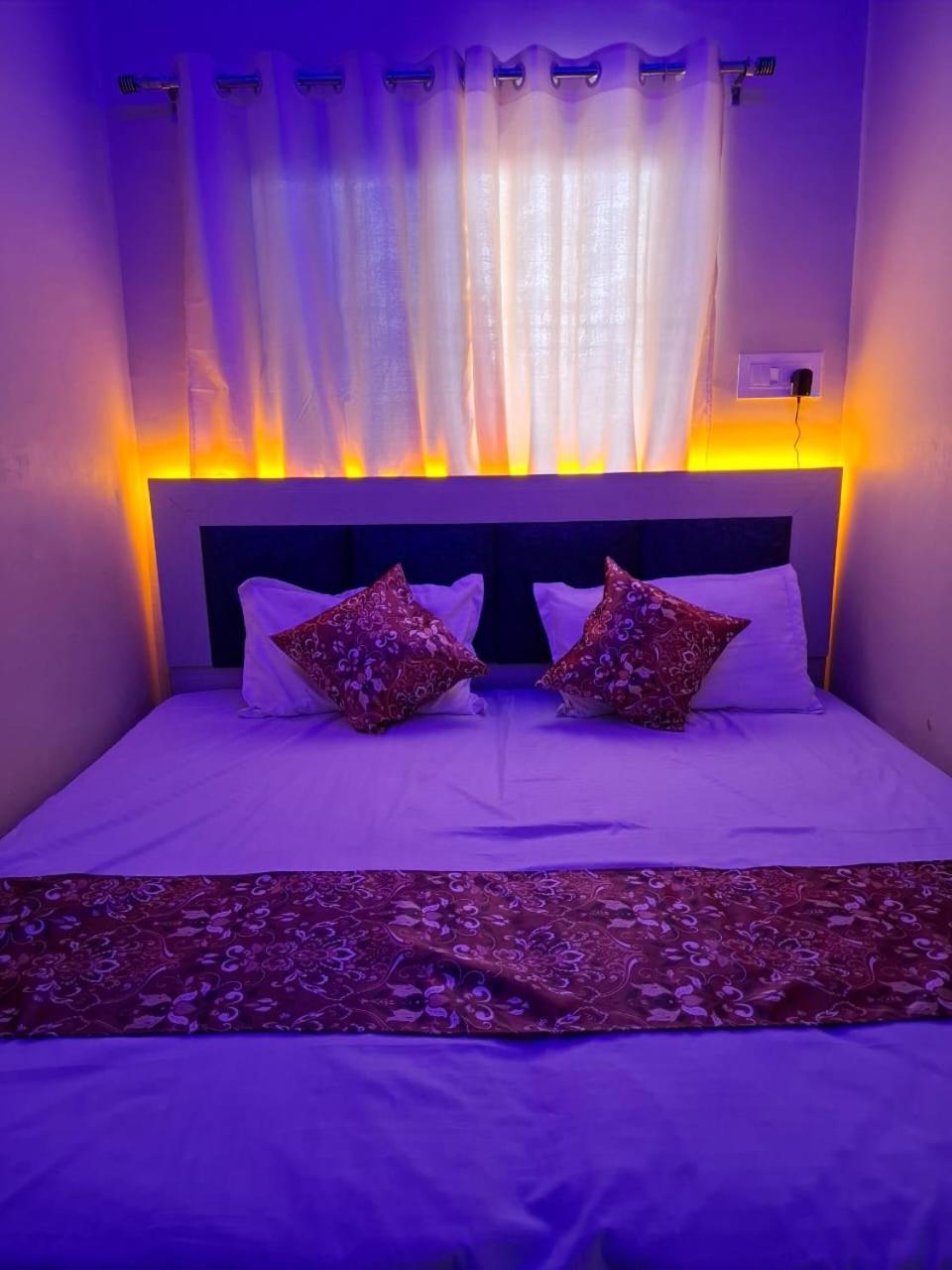 Hotel Sgh Subhadra Guest House Ayodhya Exterior photo